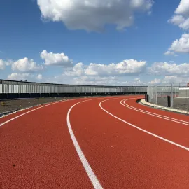 Horácká aréna v Jihlavě otevírá na střeše běžecký ovál