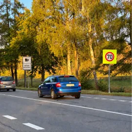 V Heleníně u Jihlavy nově hlídá rychlost řidičů radar