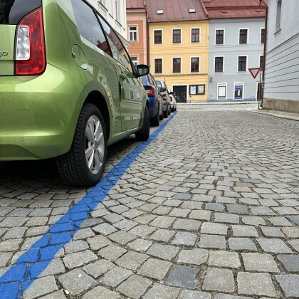 JIHLAVA DOKONČÍ ZNAČENÍ NOVÝCH PARKOVACÍCH ZÓN V CENTRU DO KONCE MĚSÍCE