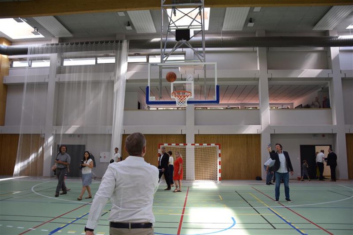 Nová sportovní hala ve Žďáře nad Sázavou bude sloužit středním školám i veřejnosti. Kraj přišla na 143 miliónů korun