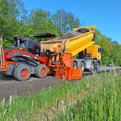 Hlavní tah mezi Skuhrovem a městem Habry na HB bude opravený do velkých prázdnin